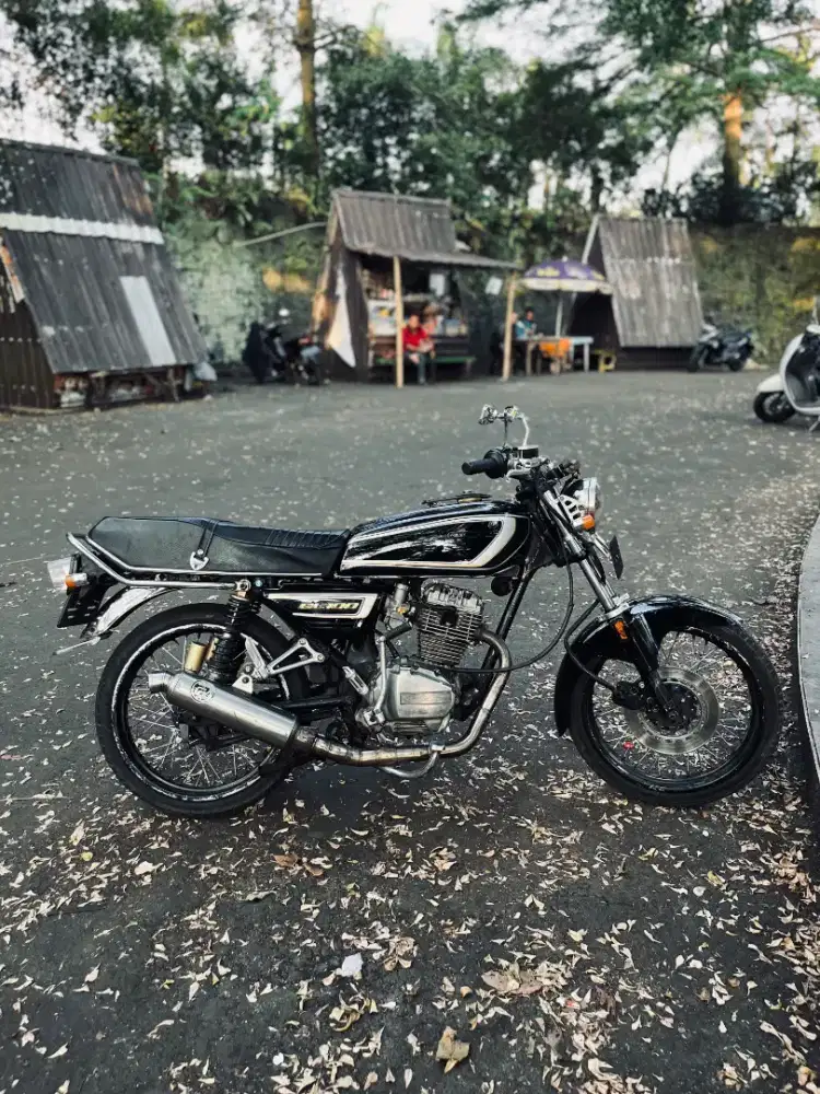 Honda GL-100 Lengkap istimewa