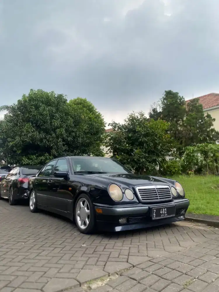 Mercy w210 e230/AT th 97