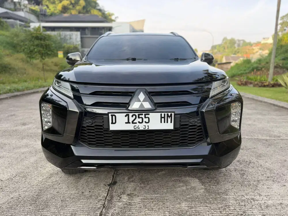 MITSUBISHI PAJERO SPORT DAKAR 2.4 ULTIMATE MATIC HITAM 2022