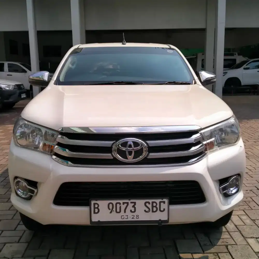 TOYOTA HILUX DC G 2.4 4X4 MT 2017