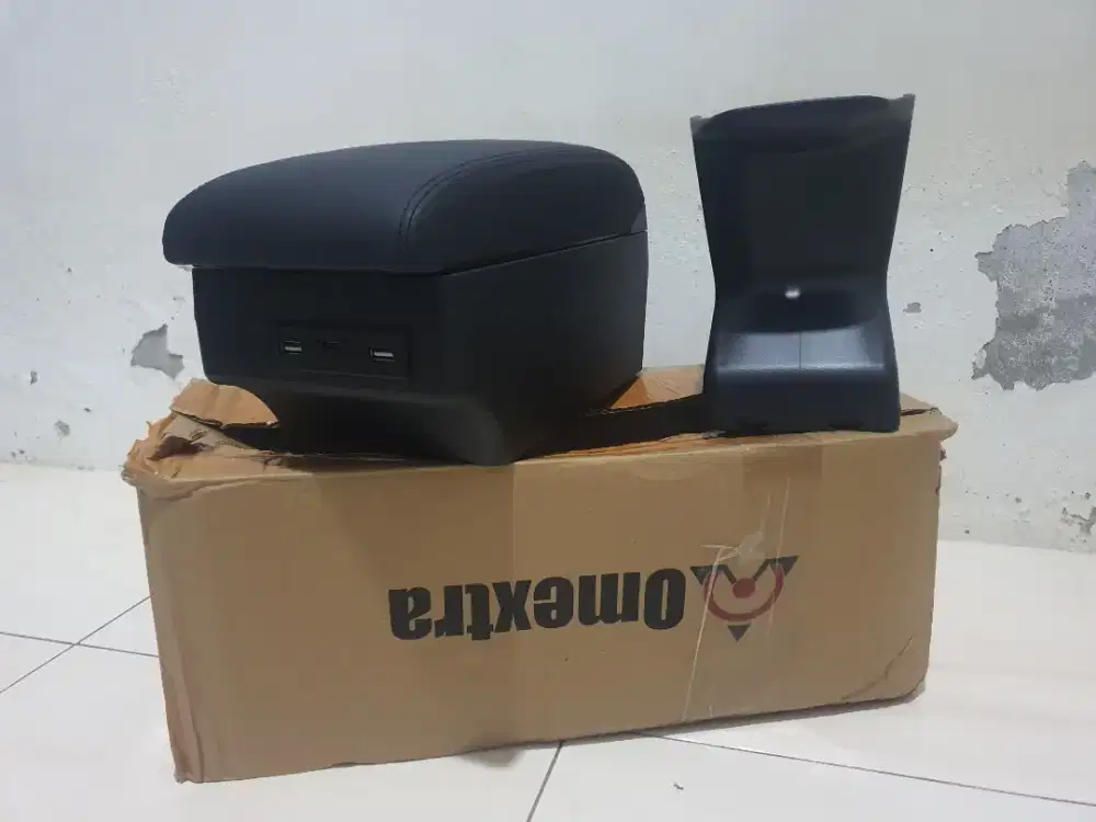 Armrest Agya Alya