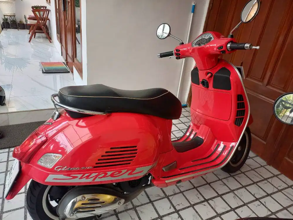 VESPA GTS TAHUN 2017 BULAN DESEMBER