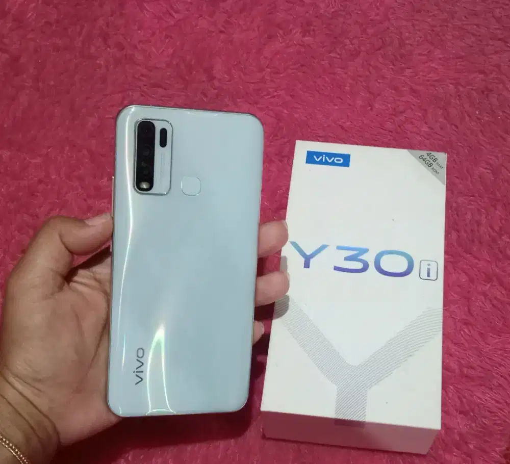 Vivo y30i ram 4/64 fullset.