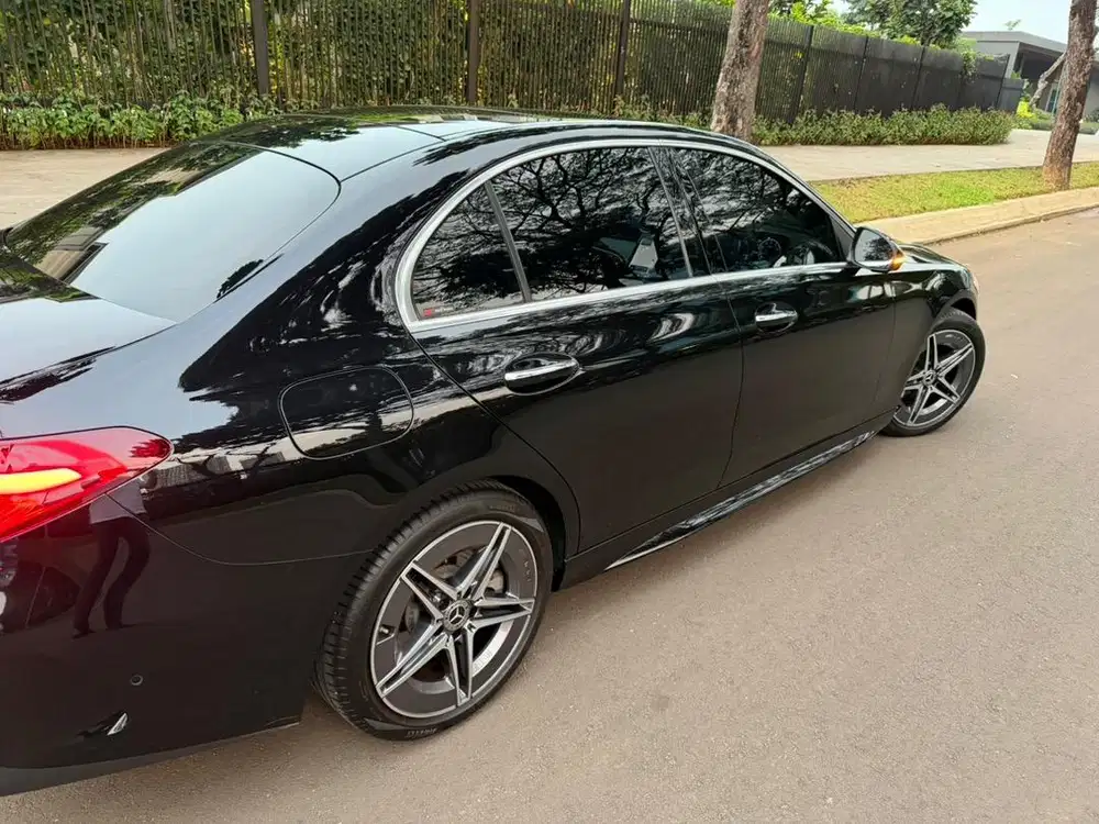 mercedes benz c300 2023 w206 tipe amg km7rb perak! like new! full ppf!
