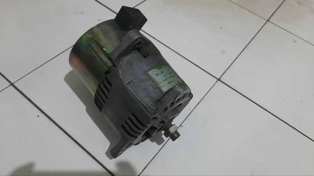 Alternator Land Rover Defender WOLF 300Tdi 24V Original
