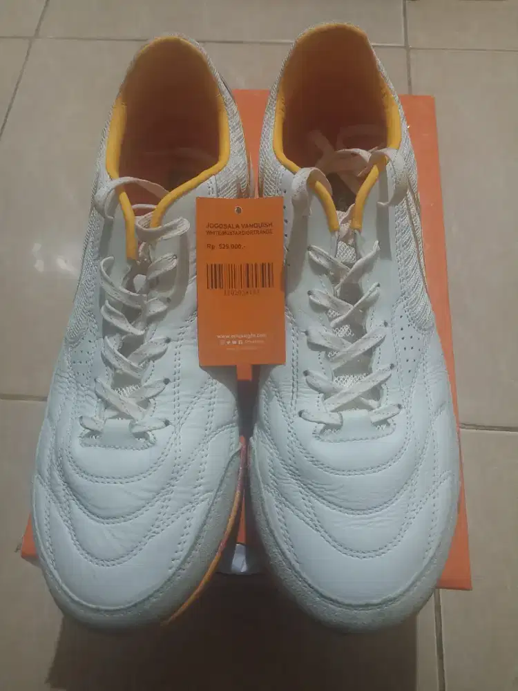 Sepatu Futsal ORTUSEIGHT Jogosala Vanquish