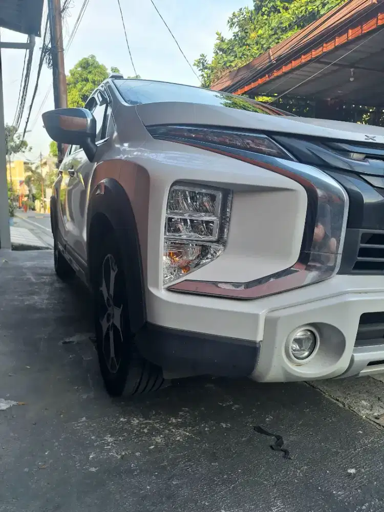 XPANDER 1.5 CROSS PREMIUM PACKAGE 2021 FACELIT LOW KM