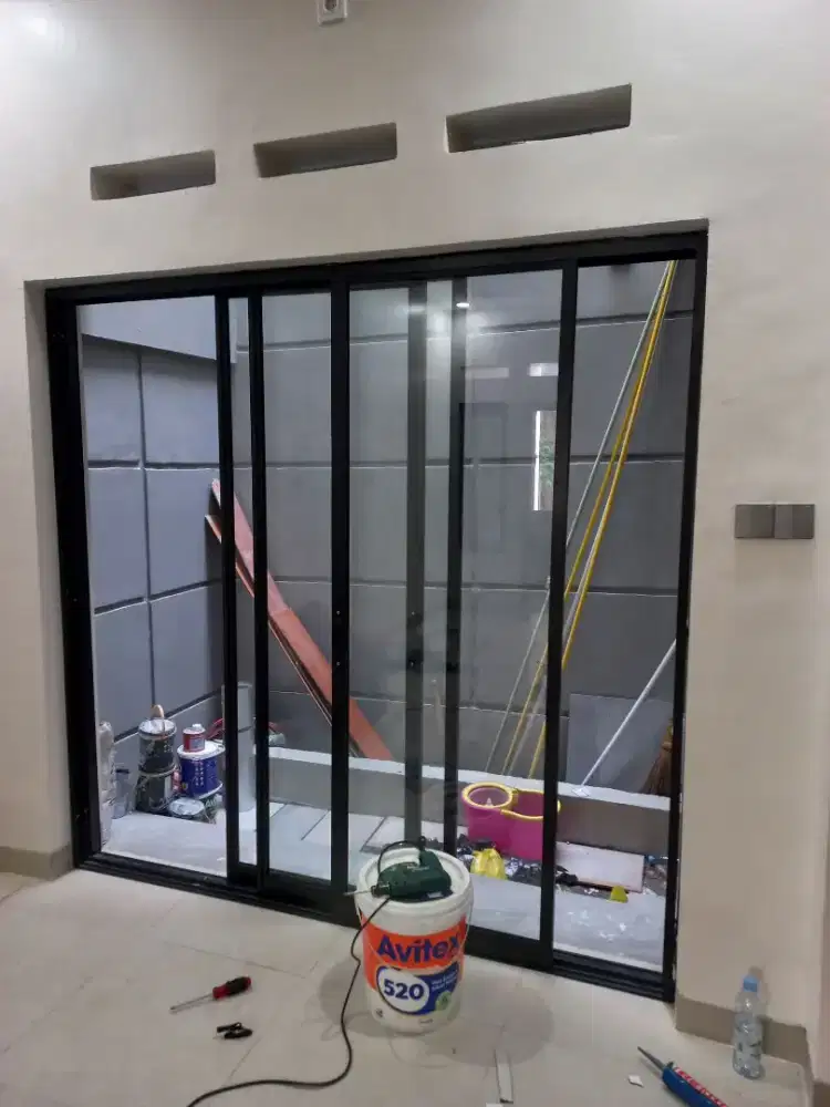 Kusen aluminium kaca