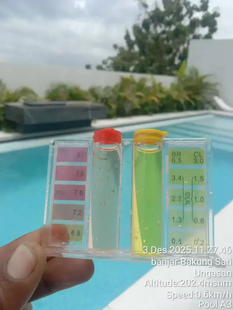 Perawat kolam renang poolman