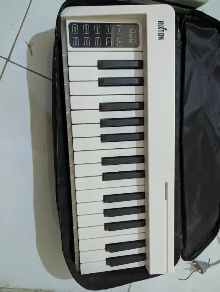 Keyboard Piano portable merk rixton 61 tuts
