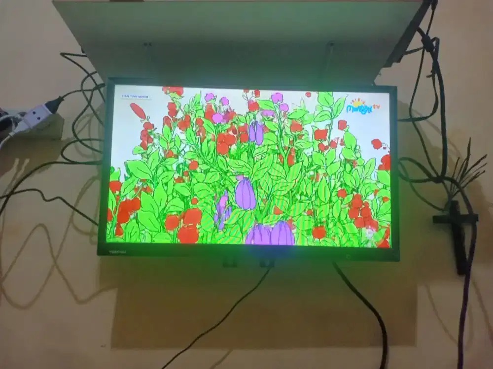 TV Toshiba LED 32 inci Paket Lengkap + STB Box & Antena Merk Yamakawa