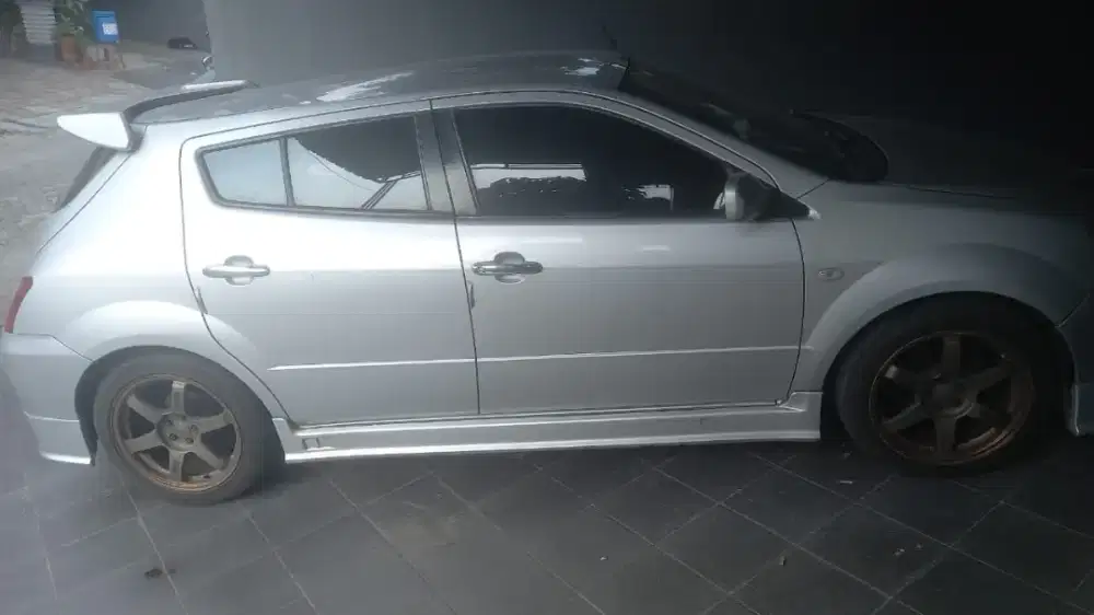 Toyota Will VS 1500 cc Silver Langka