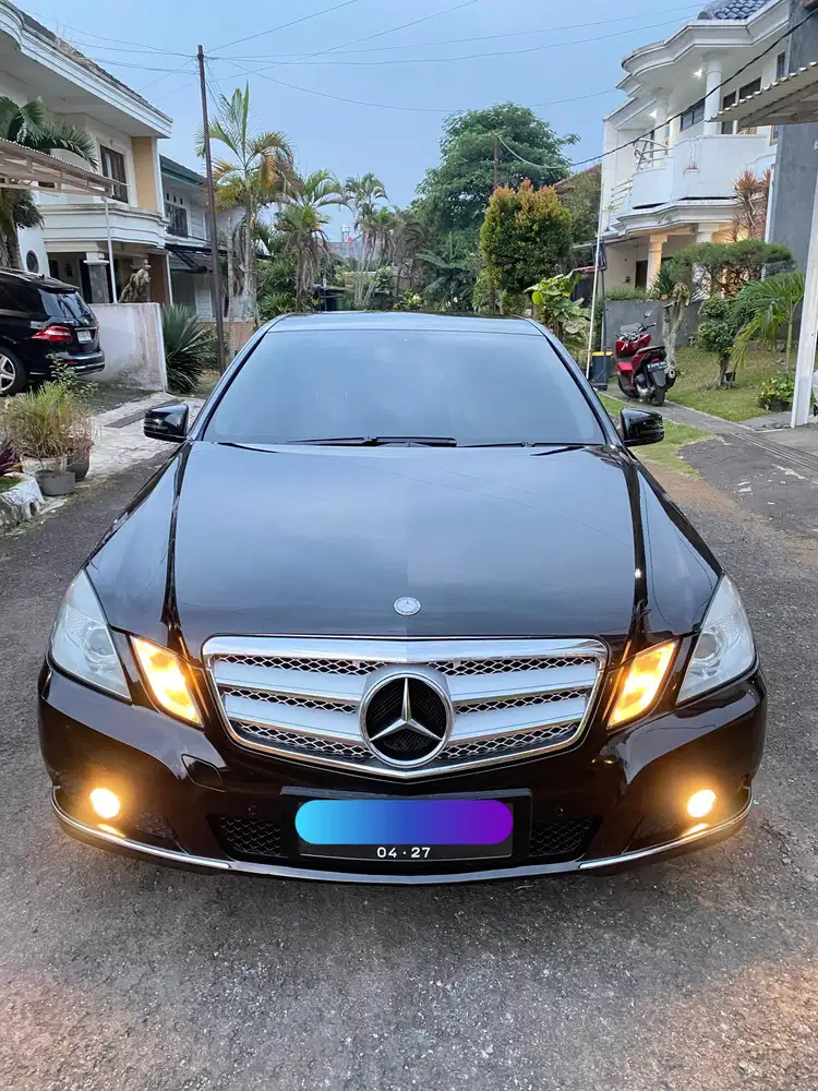 Mercedes-Benz E250 2011 Bensin