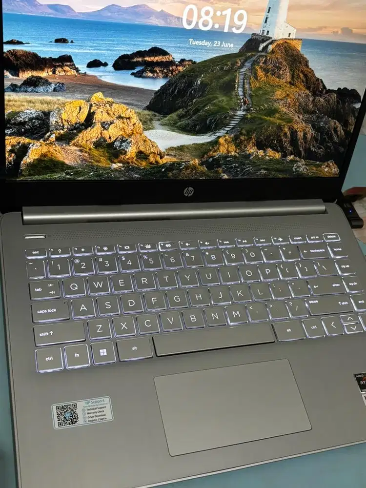 Laptop Hp 14s fq1136