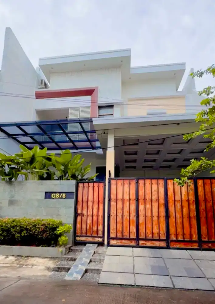 DIJUAL RUMAH MEWAH KOLAM RENANG DI KOJA JAKARTA UTARA HArRGA 4M