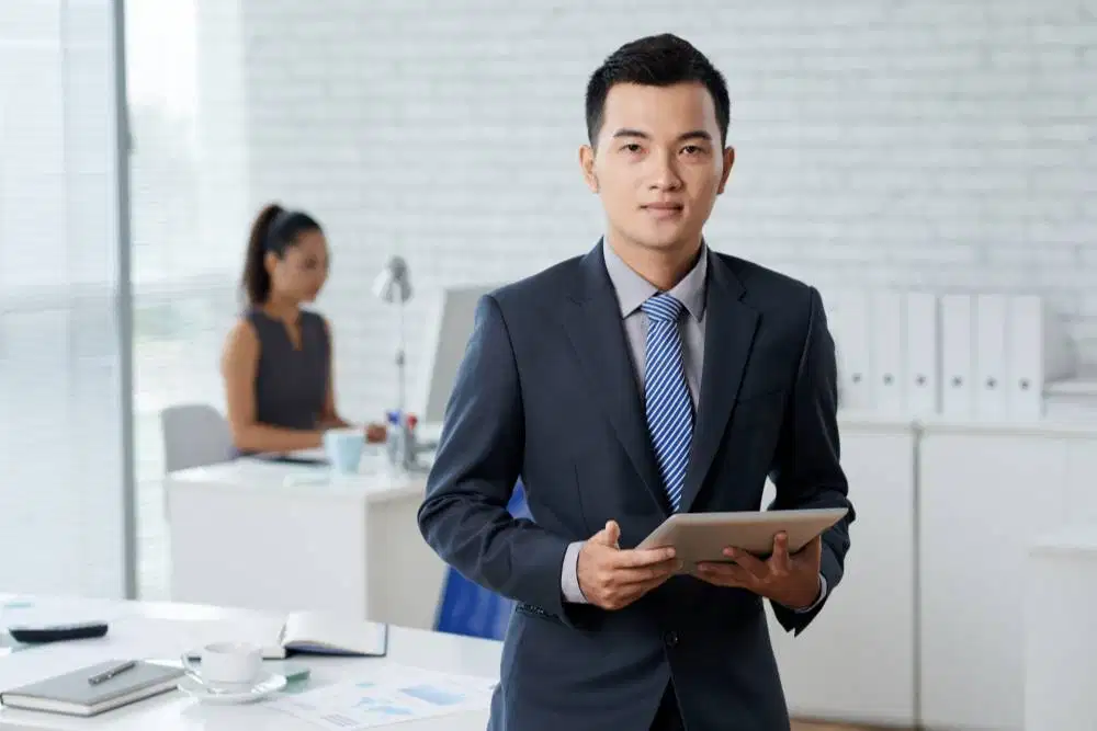 BUSINESS DEVELOPMENT SUPERVISOR (CALON OUTLET MANAGER)