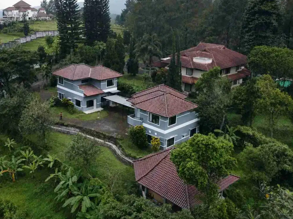 Termurah‼Jual Villa Di Prigen Halaman Luas, asri, ideal untuk outdoor activity