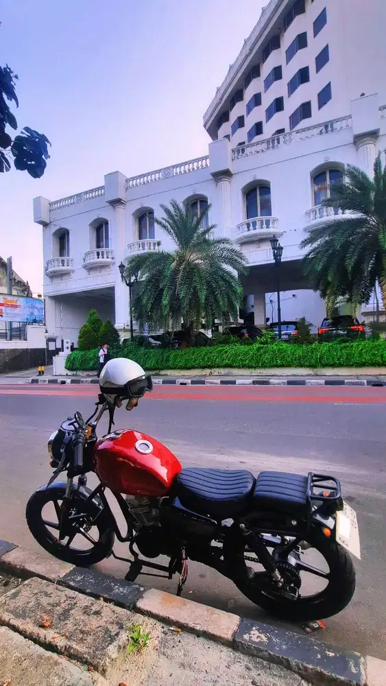 Motor Naked Custom Basic GL