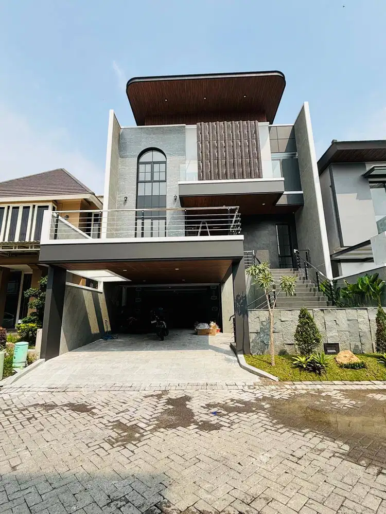 Dijual Rumah New Gress Modern Ada Balcony Citraland  Surabaya Barat