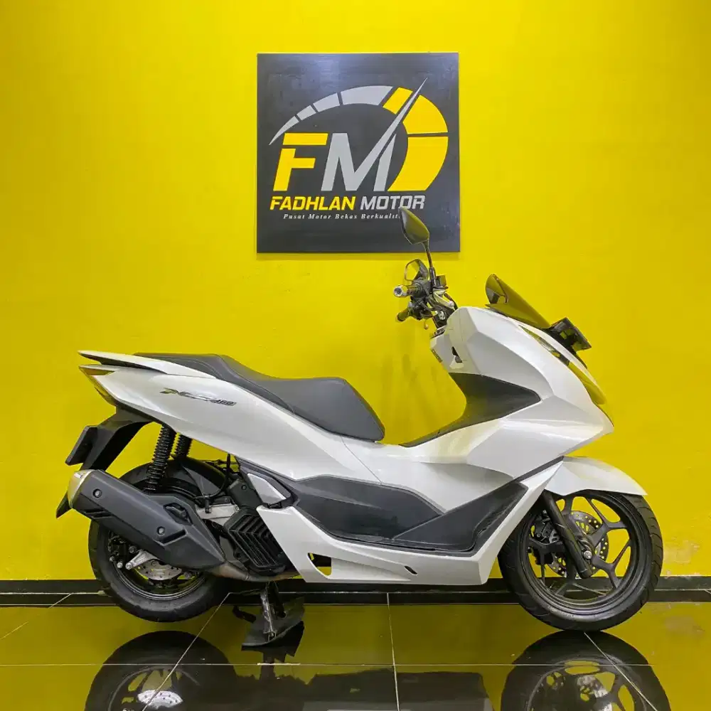 Cash Kredit DP Ringan Honda PCX 160 Tahun 2024 Km Low Full Orisinil