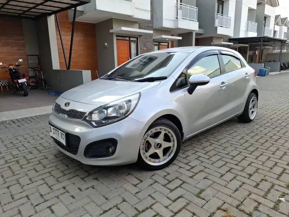 Kia Rio 2013 Bensin
