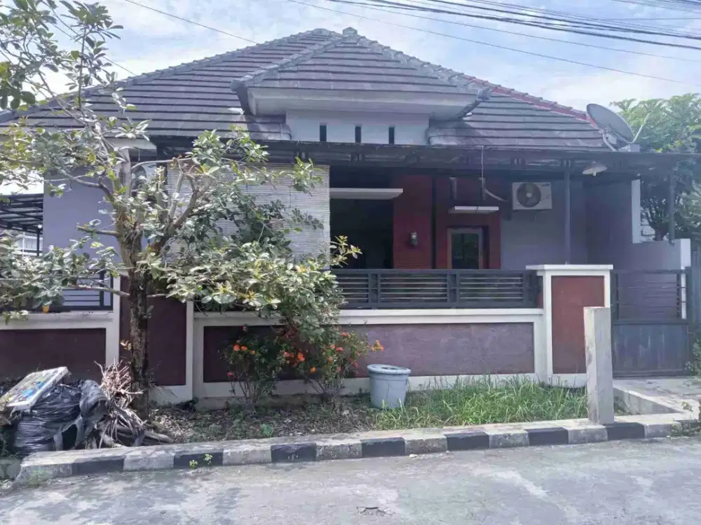 Disewakan rumah perum Taman Acacia Blok.A1 Mlati sleman YogyA.