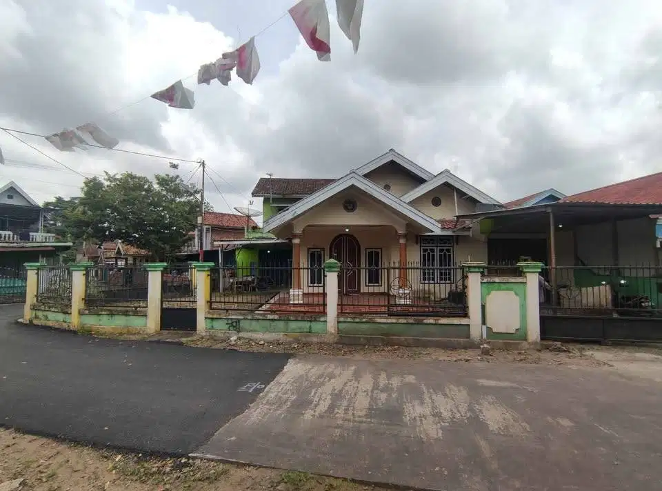 Di Jual Cepat Rumah dengan Luas 400M2 SHM