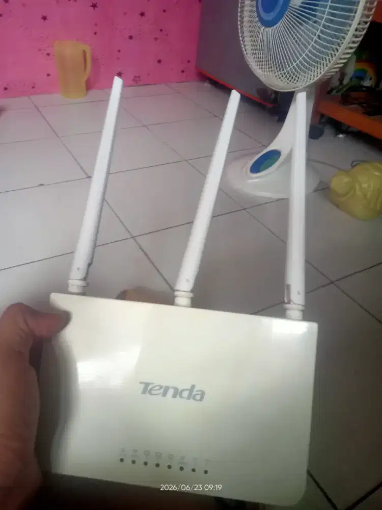 Jual wifi masih baru blum di pakai ini saya salah beli