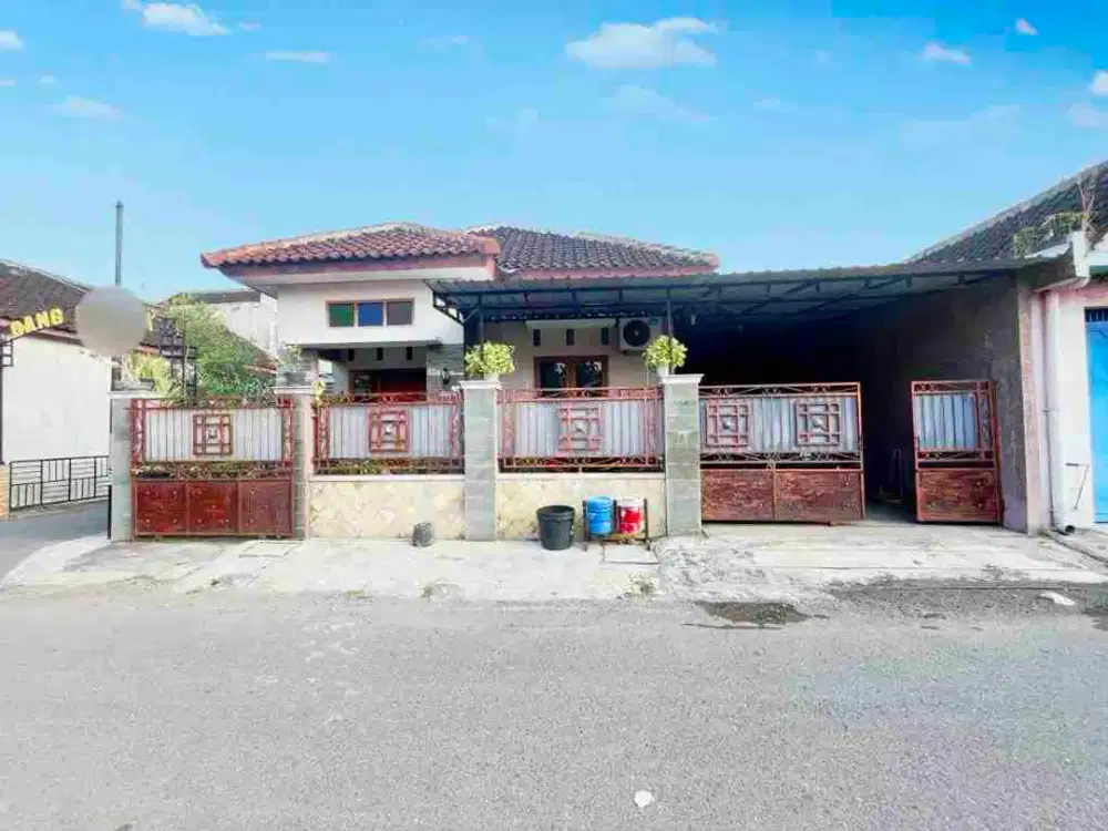 Rumah Mewah Bonus Furnish di Banyuanyar dekar Graha Sabha Buana Solo.