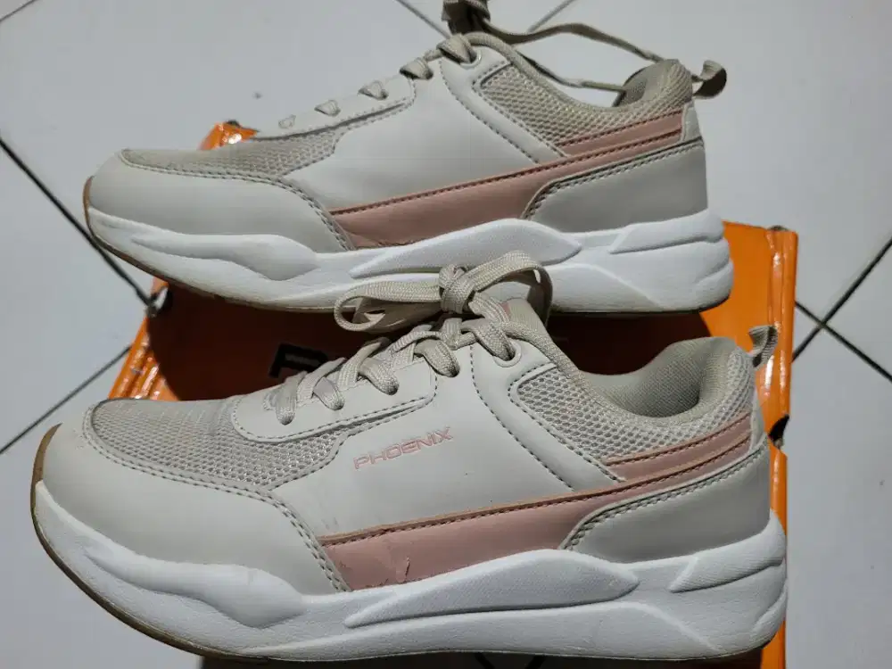 Sepatu wanita phoenix jude beige original