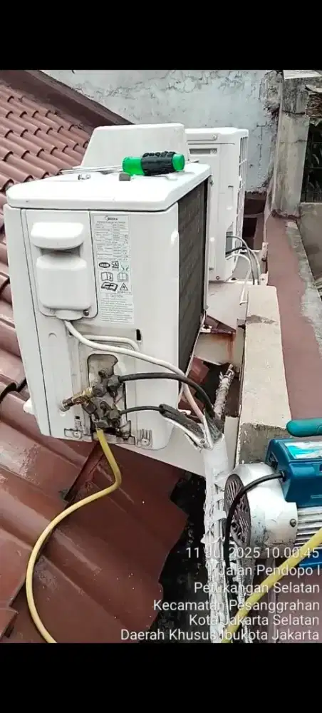 Menerima jasa servis dan perbaikan AC, kulkas dll