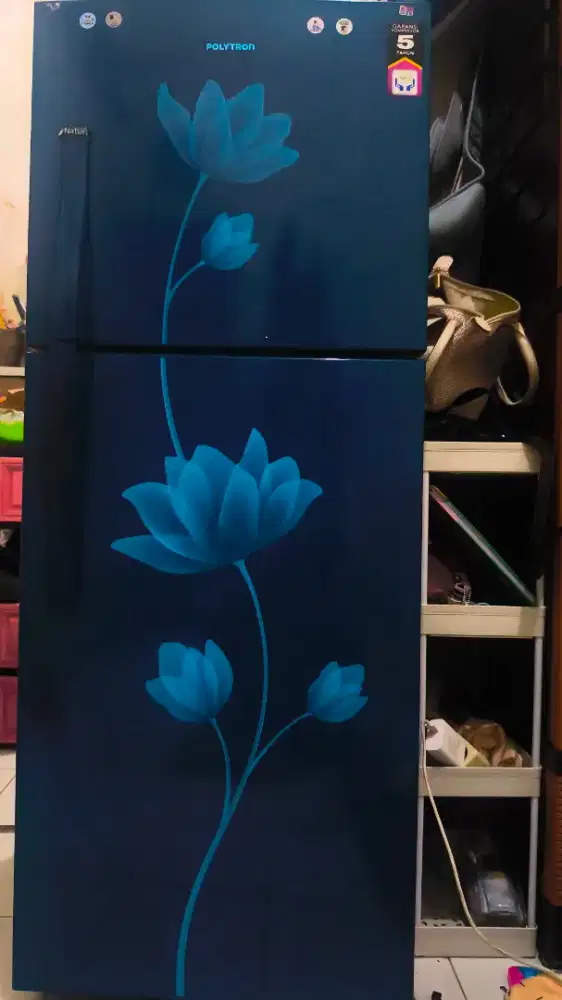 Kulkas 2 pintu merk polytron
