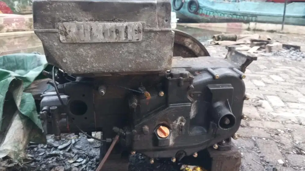 Mesin Kapal Kubota 25