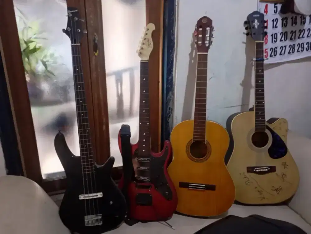 Jual Gitar Bass