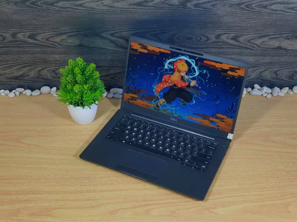 Dell Latitude 7300 Ci7 GEN8 SSD 256 GB