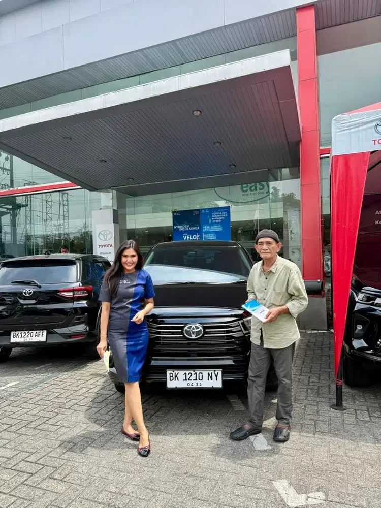 Innova reborn zenix fortuner