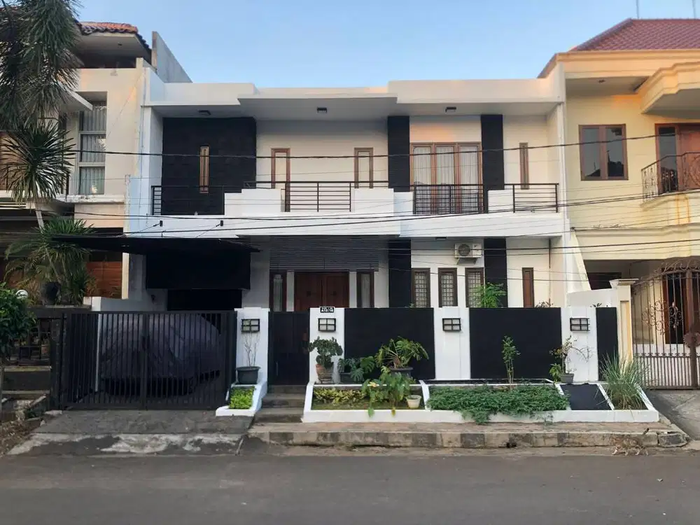 [ ISTIMEWA ] RUMAH 2 LANTAI DI DAERAH ELITE PURI INDAH