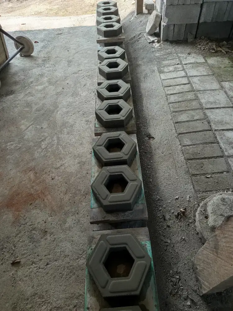 Gress Blok paving segi-6 Bolong