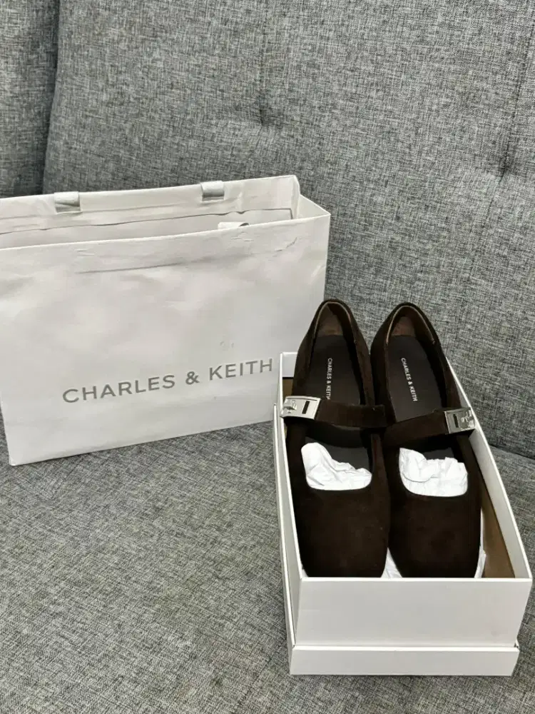 Sepatu wanita brand ori merk Charles & Keith