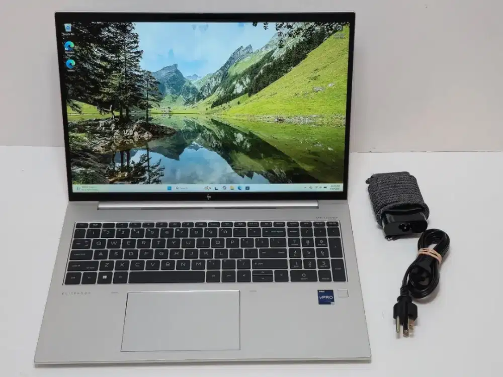 HP EliteBook 860 16 G9 - Intel Core i7-1265U 32GB RAM 1 TB SSD