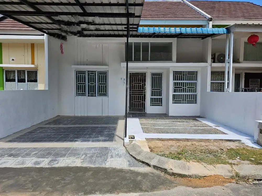 .0.8.5.2.7.2.0.2.7.2.0 Rumah Puri Selebriti 3 Dekat Bandara Batam