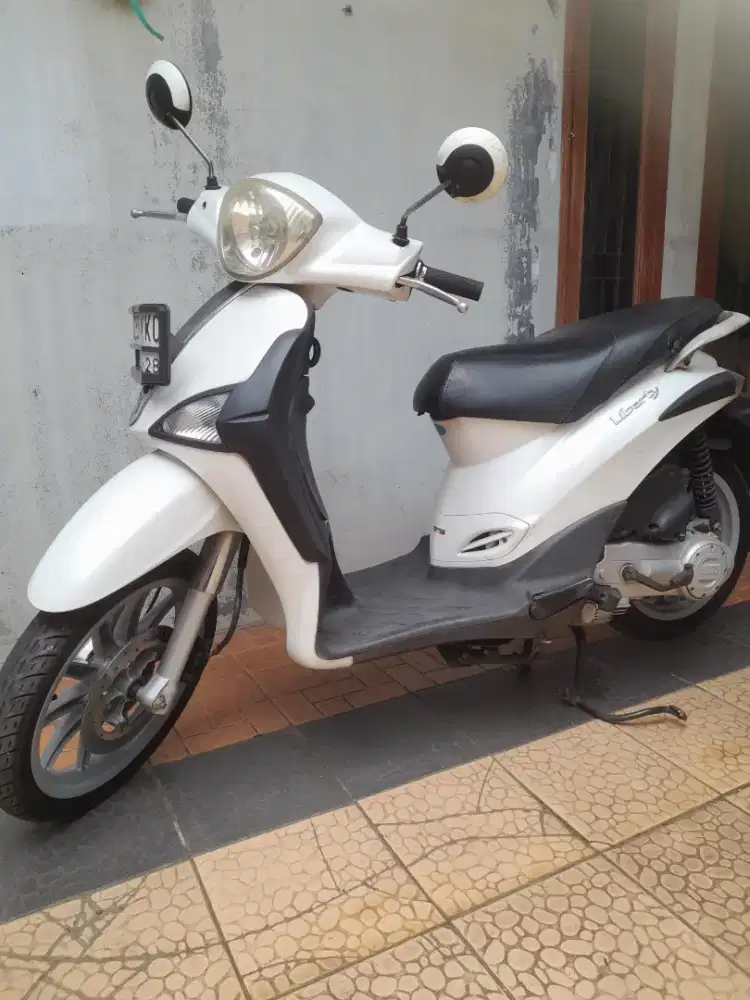 Jual motor vespa liberty