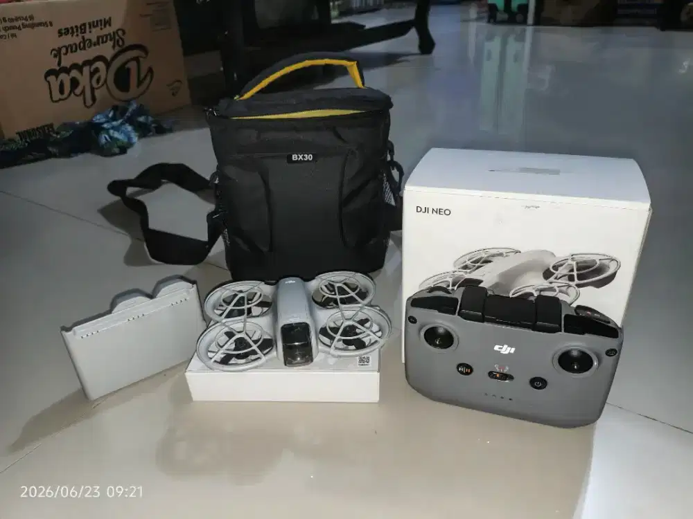 Di jual DJI Neo - Fly More Combo