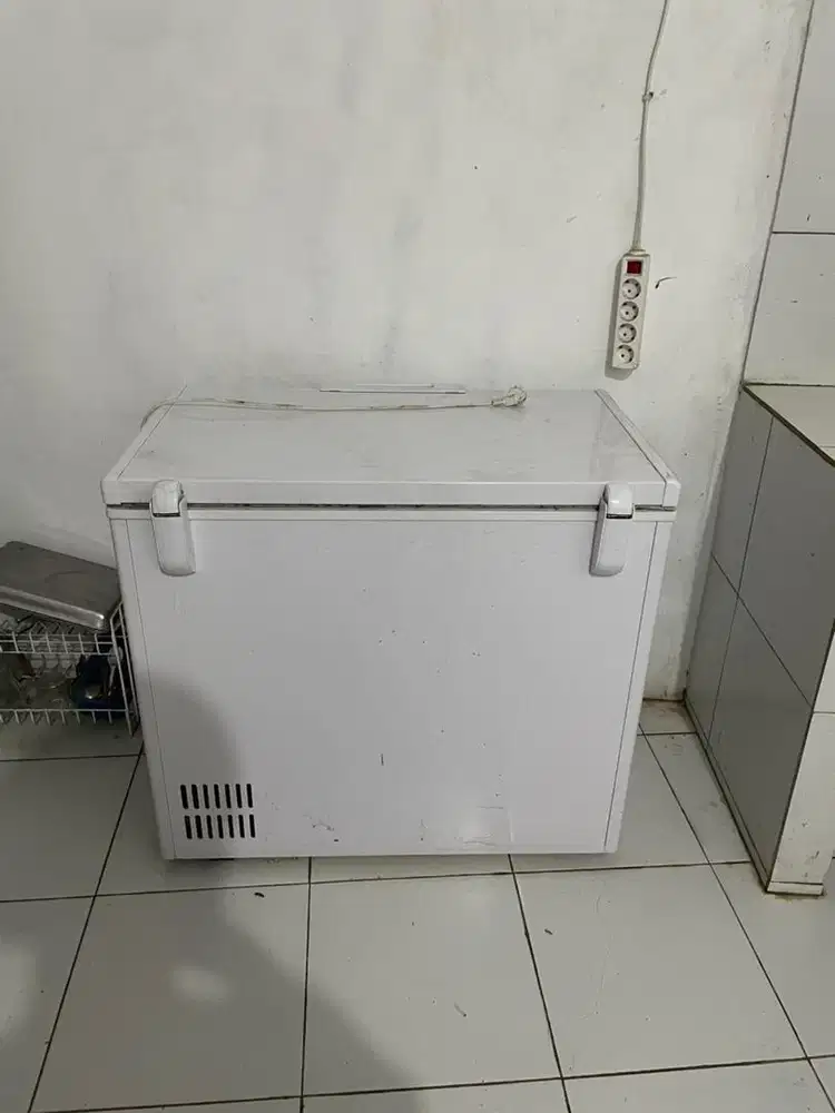 MODENA CHEST FREEZER