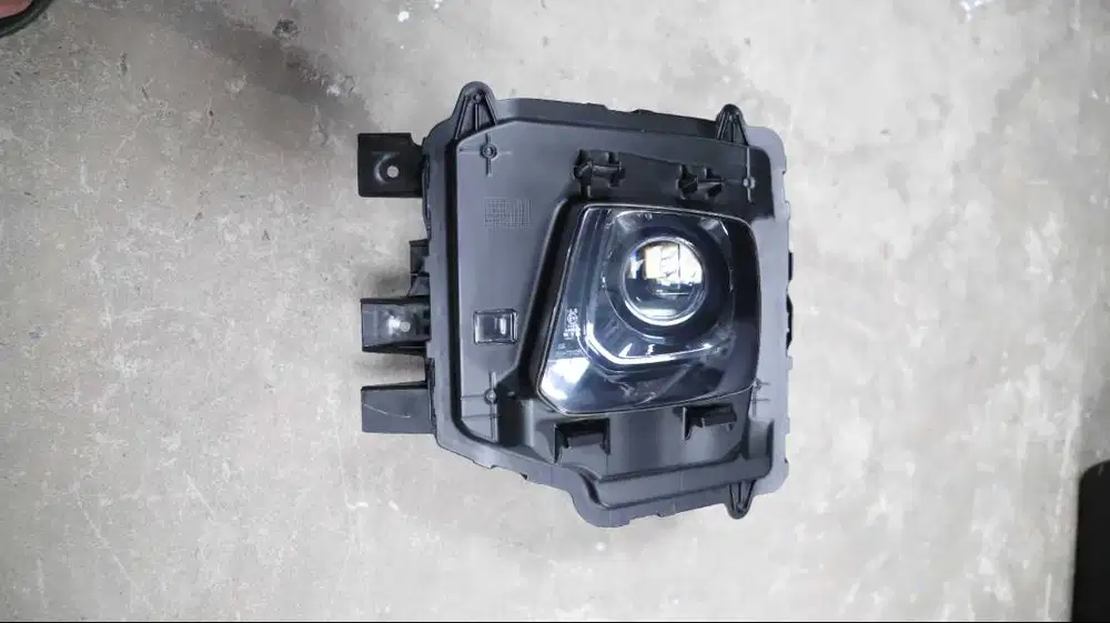 HEADLAMP KIRI SUZUKI GRAND VITARA GX 2023, 35300M76T00000