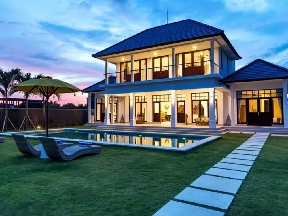 Leasehold - Luxury 5BR Estate - Prime Location Near Beach & Club in Canggu