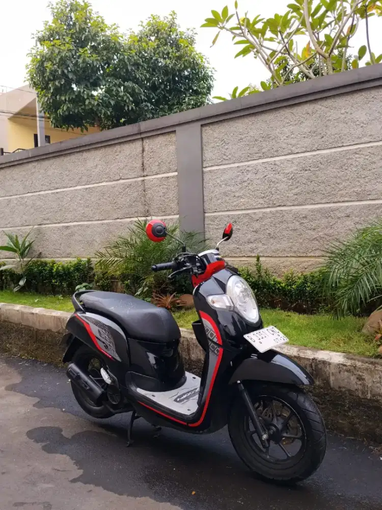 DIJUAL CEPAT HONDA SCOOPY DONAT 2019