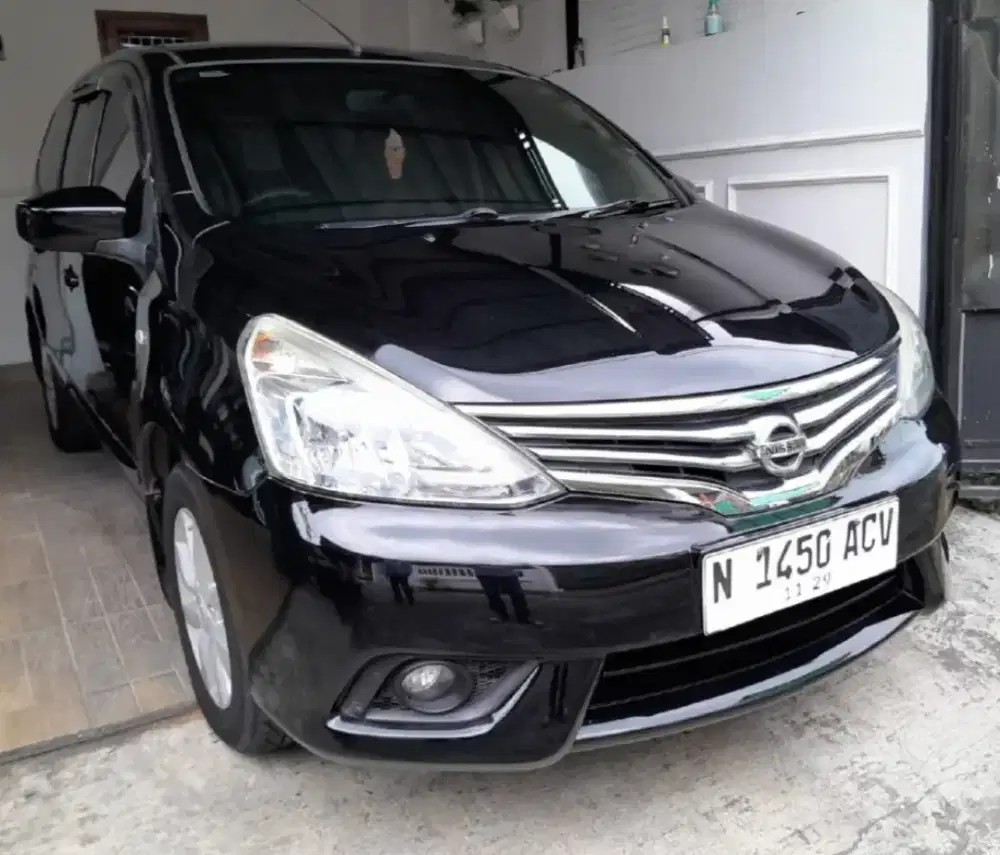 GRAND LIVINA XV AT 2015