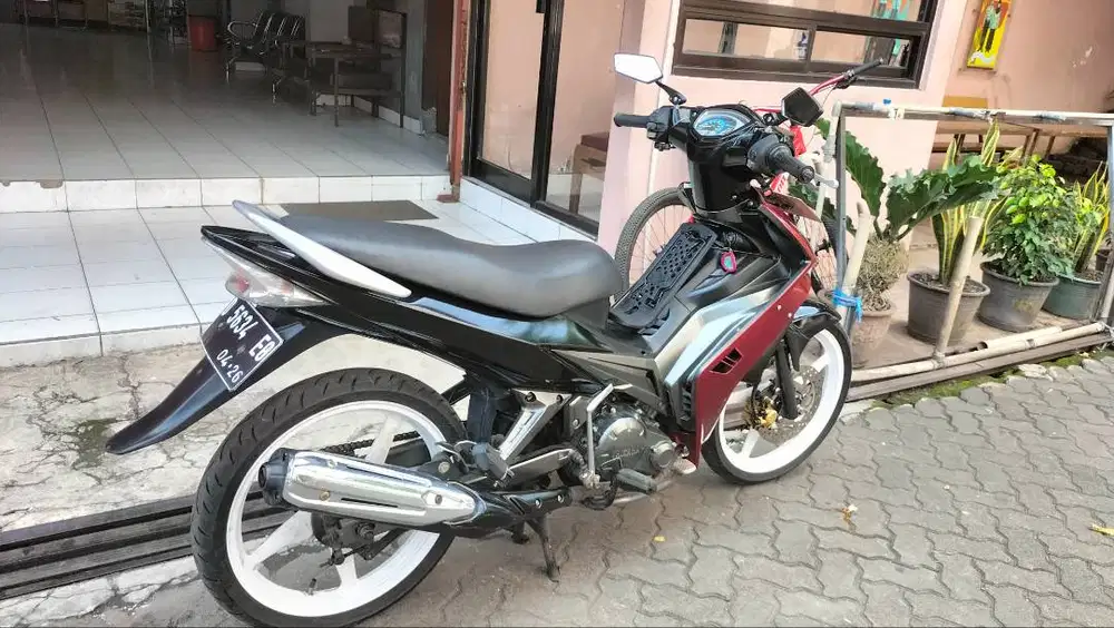 Dijual Yamaha Jupiter MX Old 2006