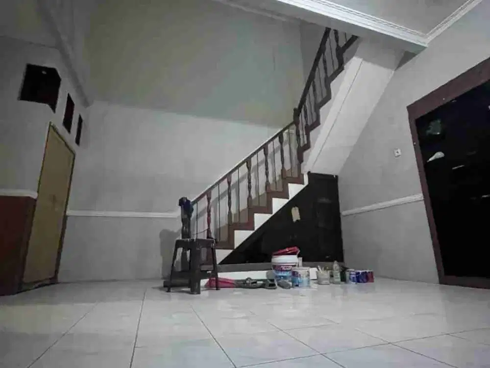 Murah!! Kom. Antapani, Lokasi Pusat Kota, Rumah 2 Lantai, Jarang Ada
